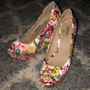 Floral Platform Wedge